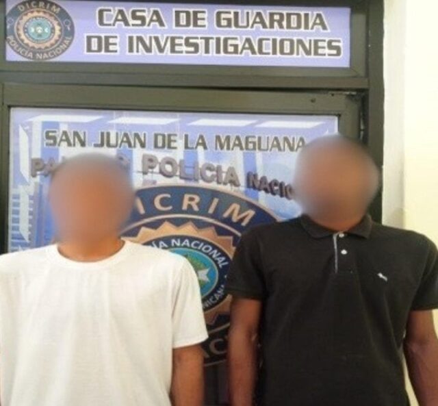 Policía arresta a dos hombres que transportaban clandestinamente a nueve indocumentados