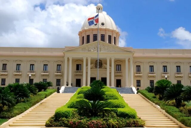 Presidente Luis Abinader promulga nueva Ley de Cámara de Cuentas  