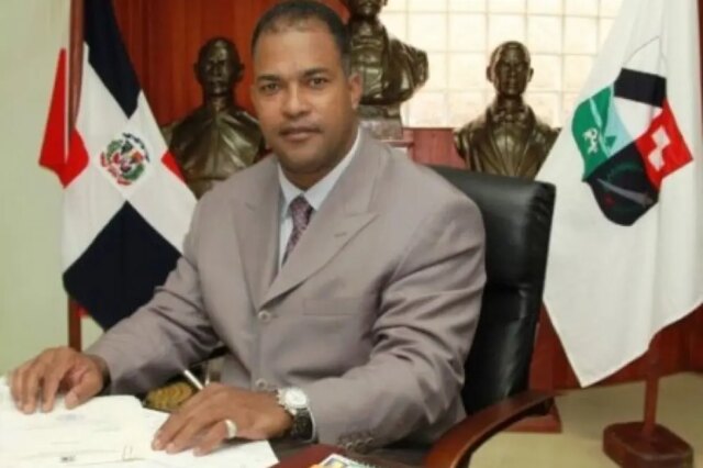 Tribunal condena a 6 años de prisión a exalcalde de San Cristóbal por malversación fondos