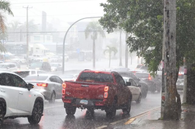 COE mantiene 24 provincias en alerta por efectos del huracán Beryl