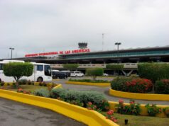 Cancelan dos vuelos en Aeropuerto las Américas  por los efectos del huracán Beryl
